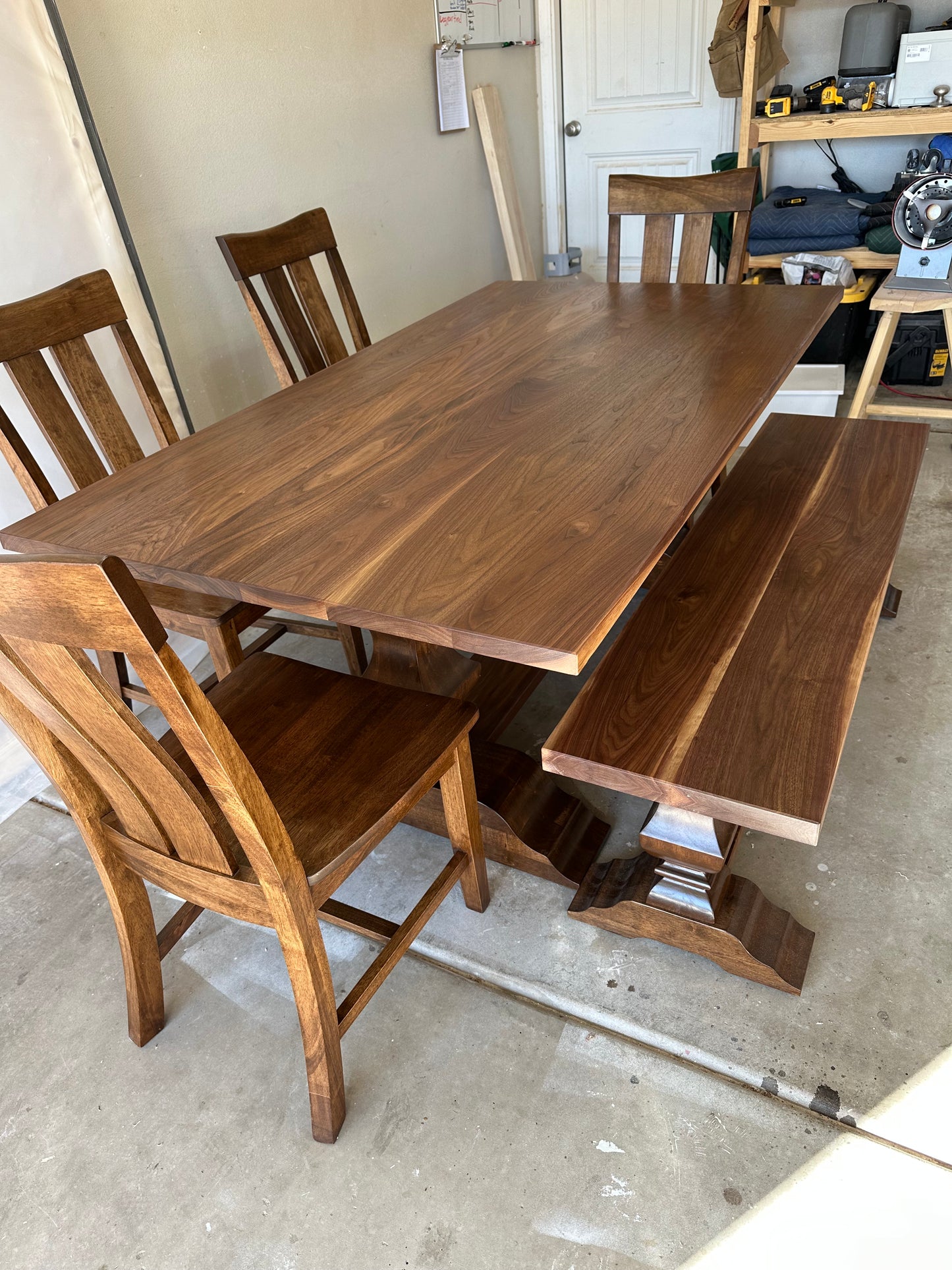 The Oakley Table